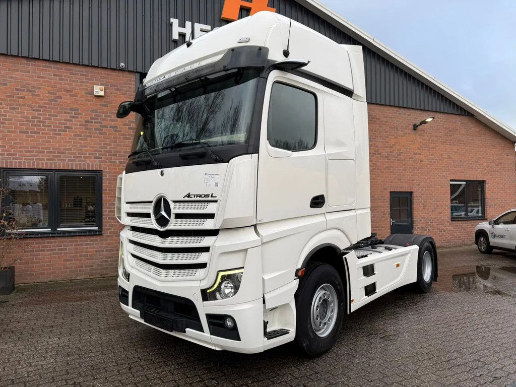 Mercedes-Benz Actros 1845 L Gigaspace 2x tank Standairco Smarttacho 2! NL Truck