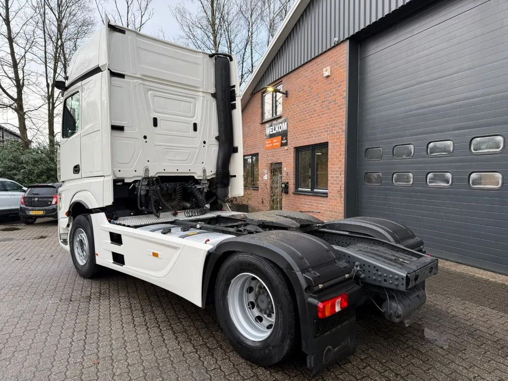 Mercedes-Benz Actros 1845 L Gigaspace 2x tank Standairco Smarttacho 2! NL Truck