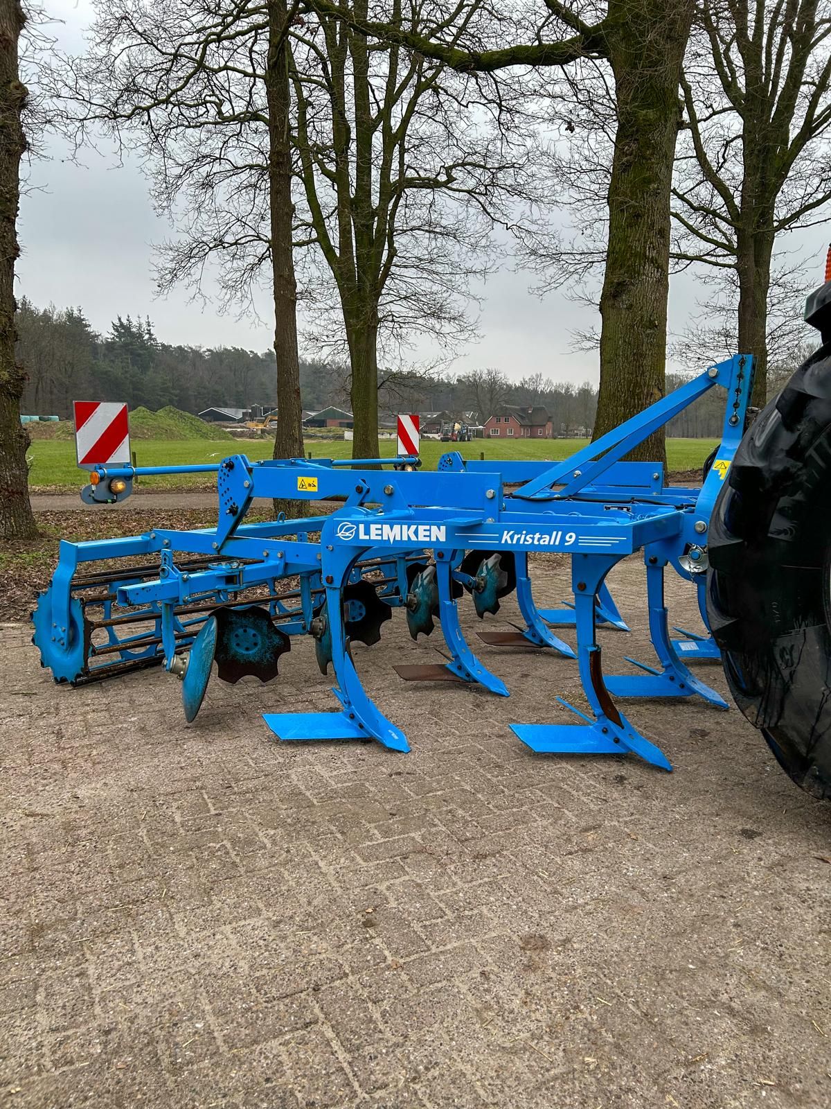 Lemken Kristall 9 300 vleugelschaarcultivator, Smaragd