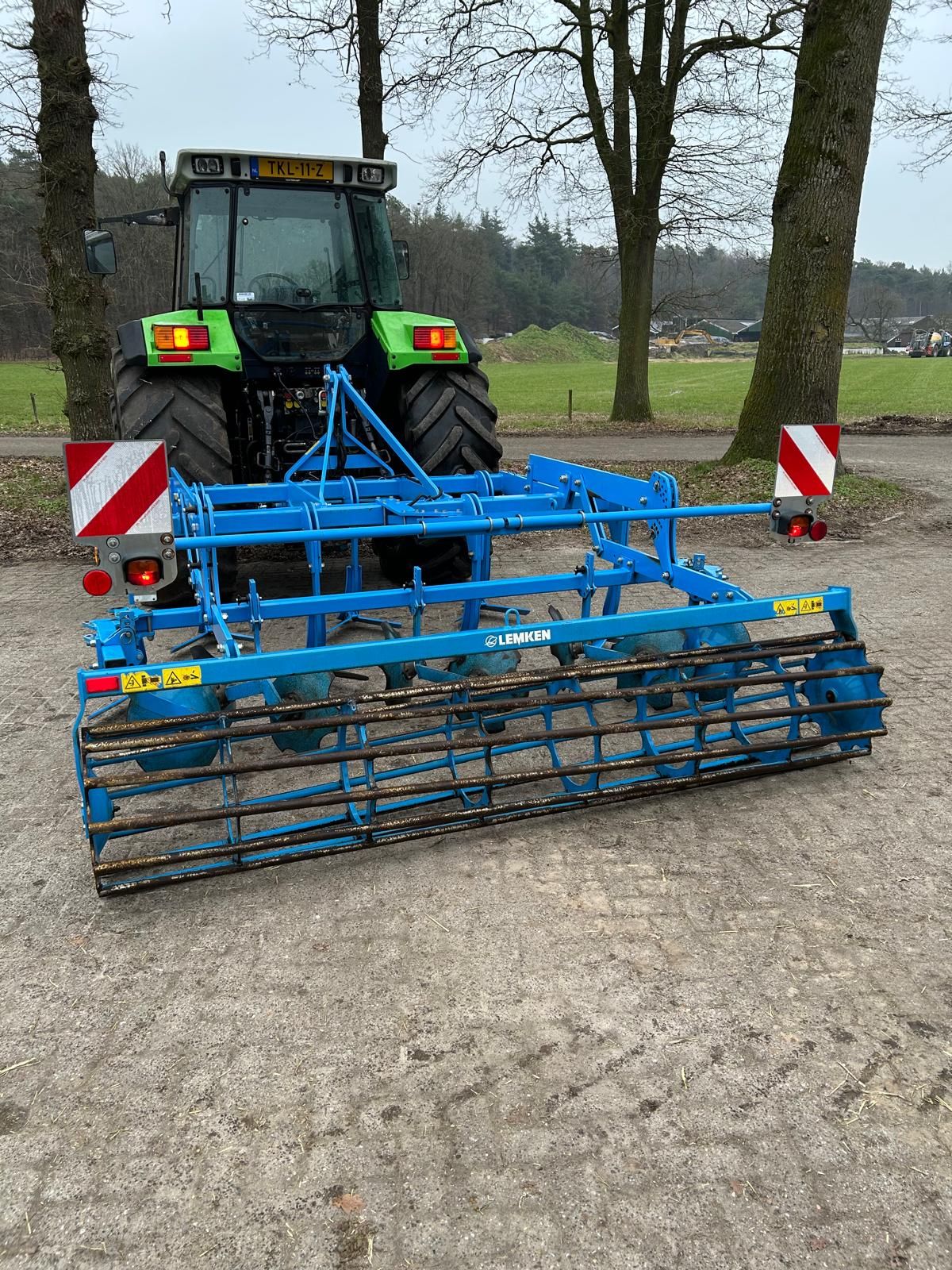 Lemken Kristall 9 300 vleugelschaarcultivator, Smaragd