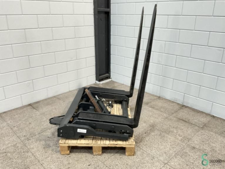 Anbaugeräte Unknown