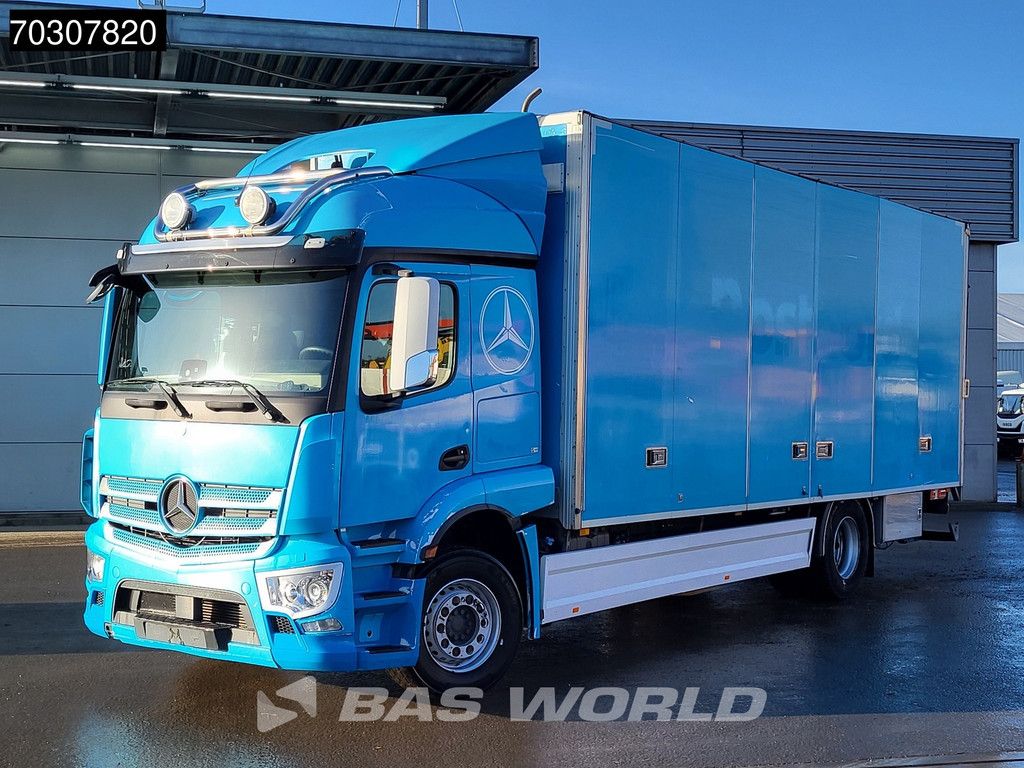 Mercedes Actros Actros 1824 4X2 18tonner Air suspension 2000kg Ladebordwand Automatic Euro 6