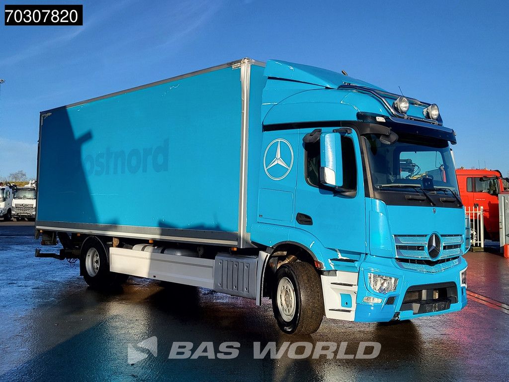 Mercedes Actros Actros 1824 4X2 18tonner Air suspension 2000kg Ladebordwand Automatic Euro 6