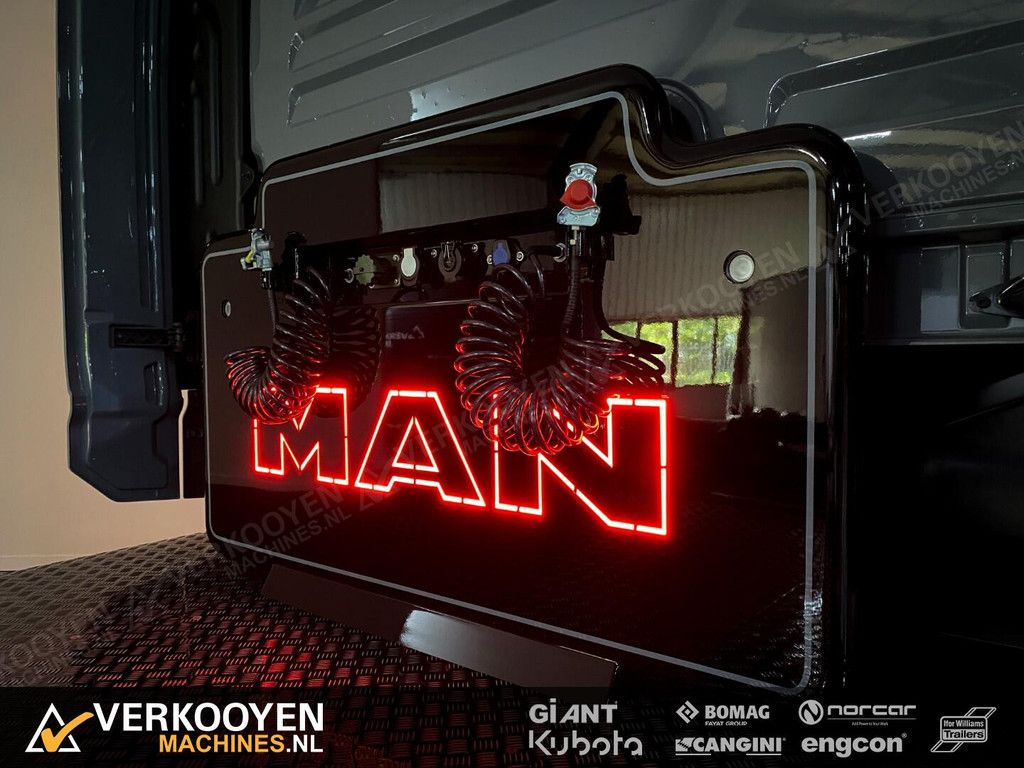 2023 MAN TGX 26.640 6X2 /4 LionS Edition VK9090