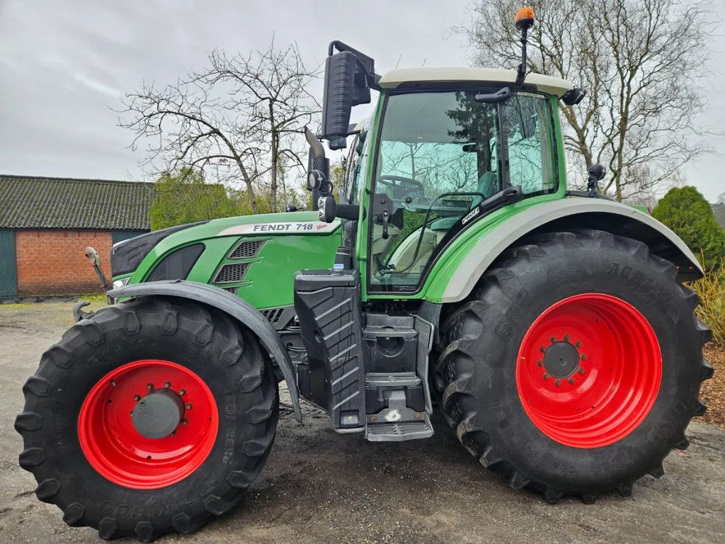 Fendt 718 scr Profi (716 720 722 724 ) cabine 3-punt vering 2 bremse pedalen.