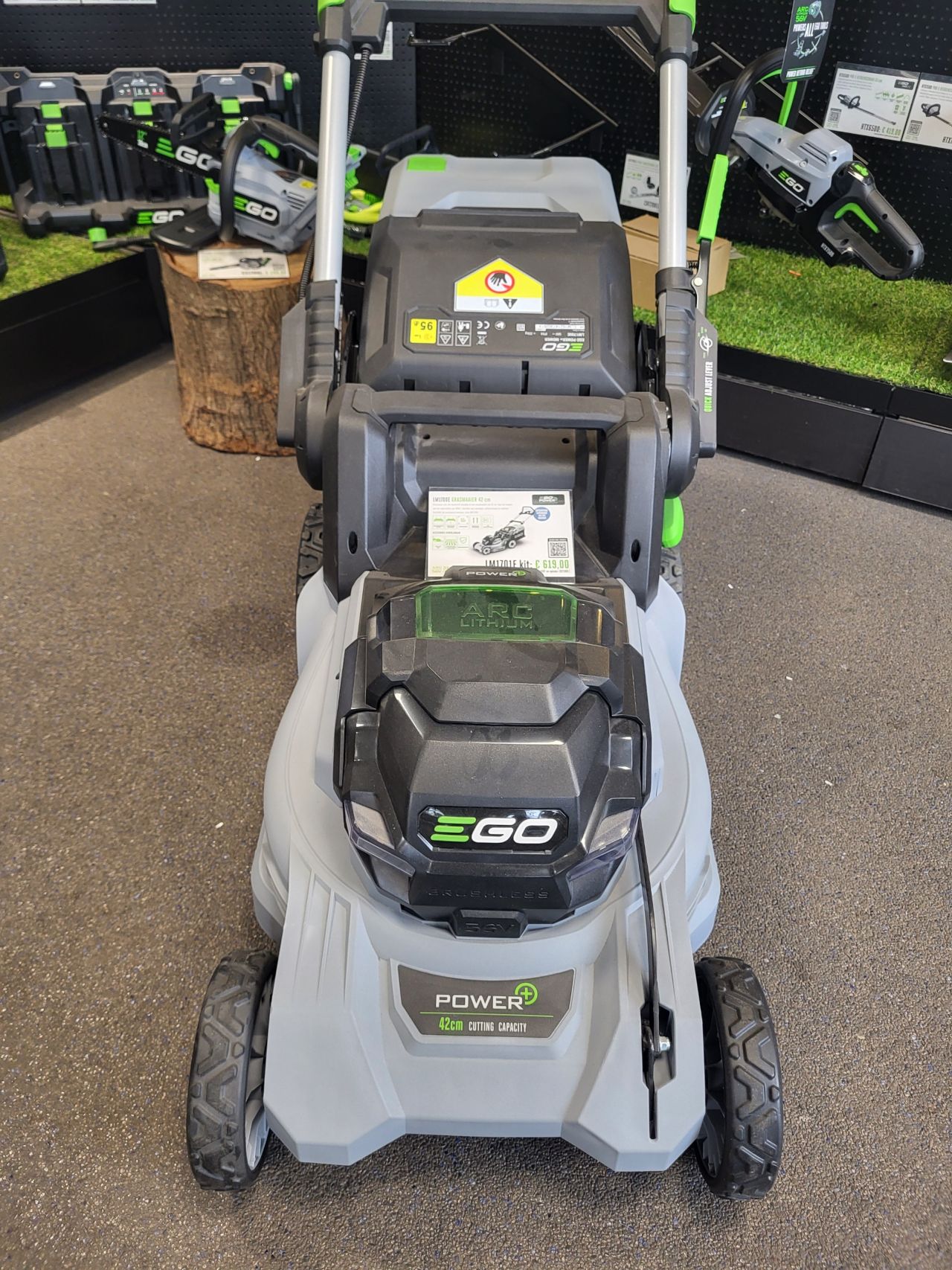 EGO accu grasmaaier LM1701E met accu en lader