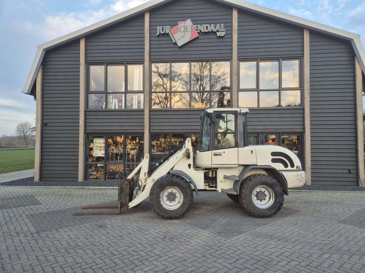 Gebruikte SCHAEFF TEREX AL100 shovel met gewicht van 6500 kgs