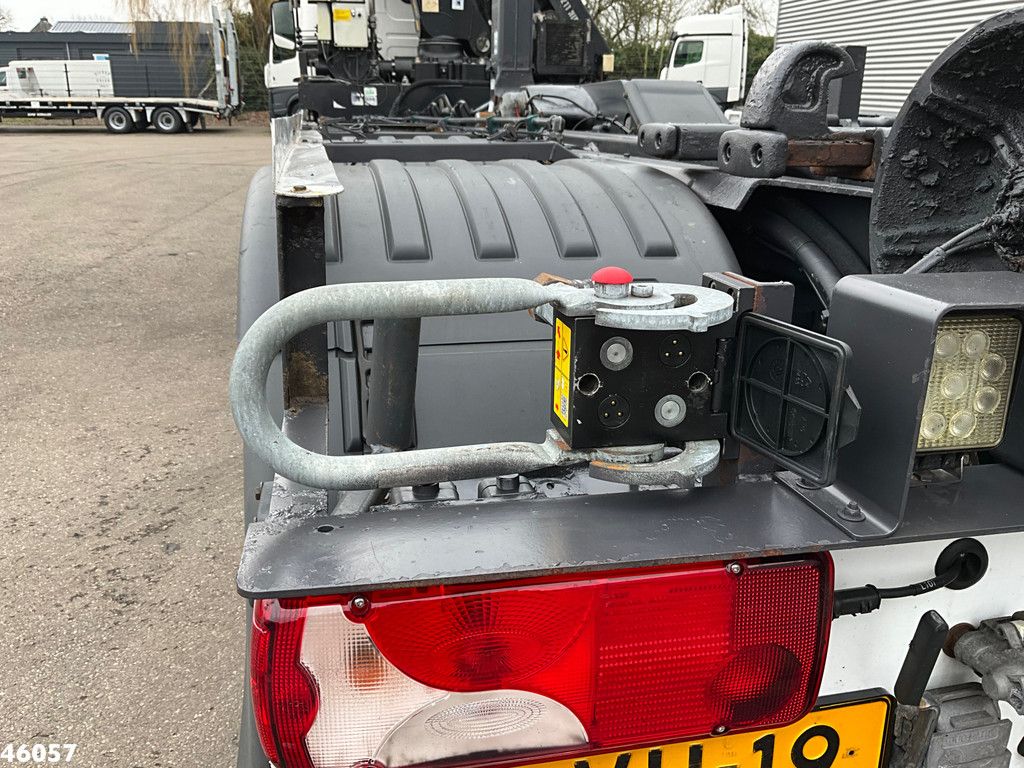 Scania P 360 8x2 Hiab 21 Tonmeter laadkraan