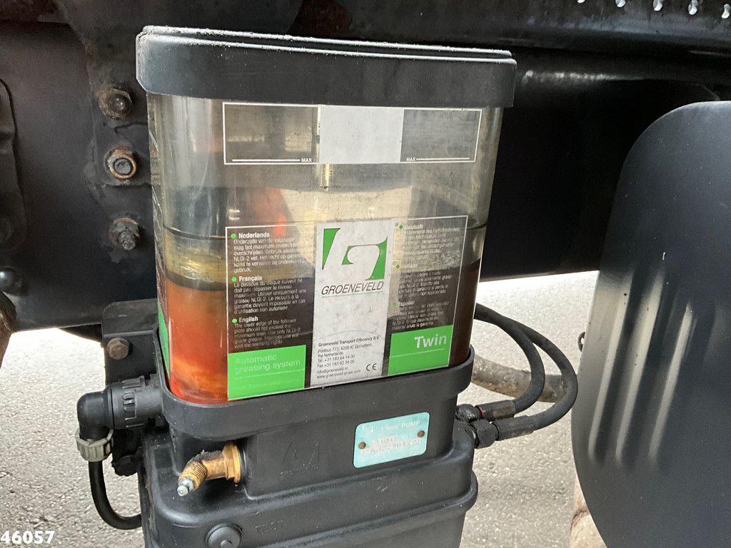 Scania P 360 8x2 Hiab 21 Tonmeter laadkraan