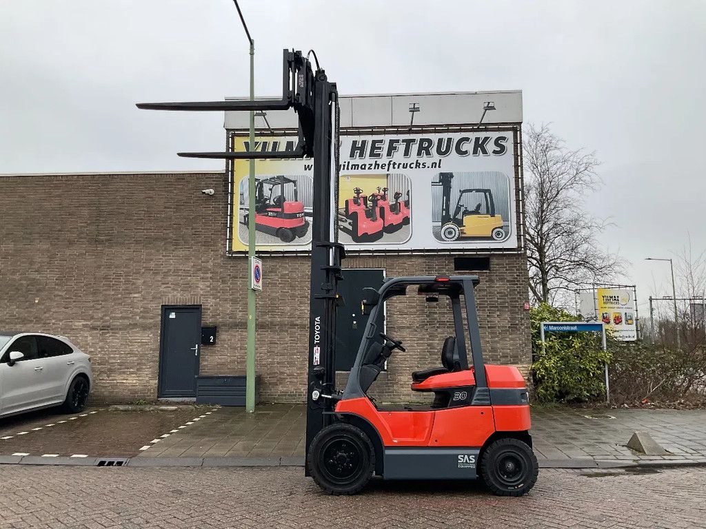 Toyota 7FB30 3000KG 4000