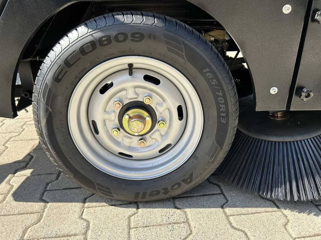 Kremer KRS500 2025 sweeper