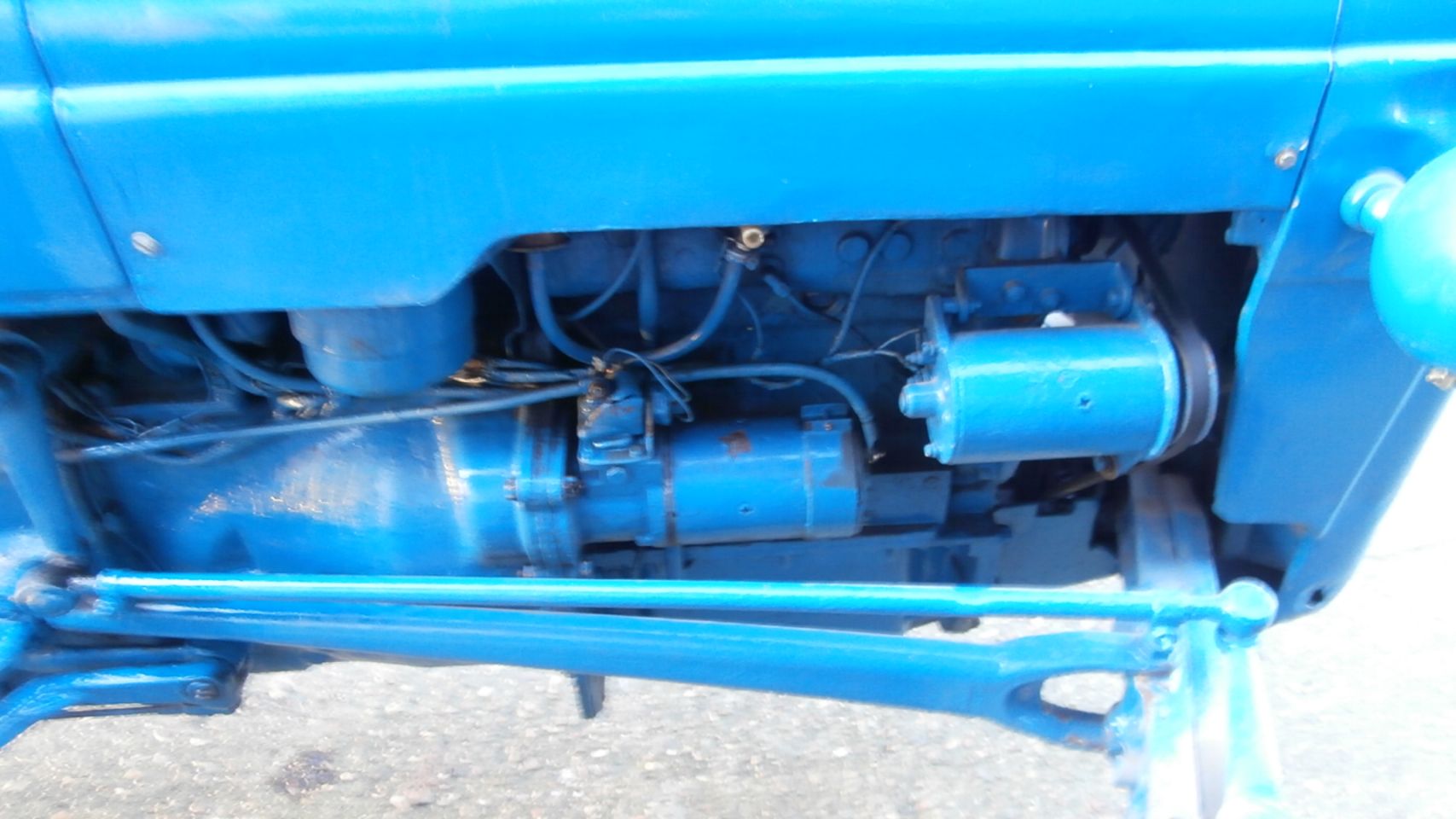 Fordson Dexta opknapper loopt zeer mooi € 1700,00