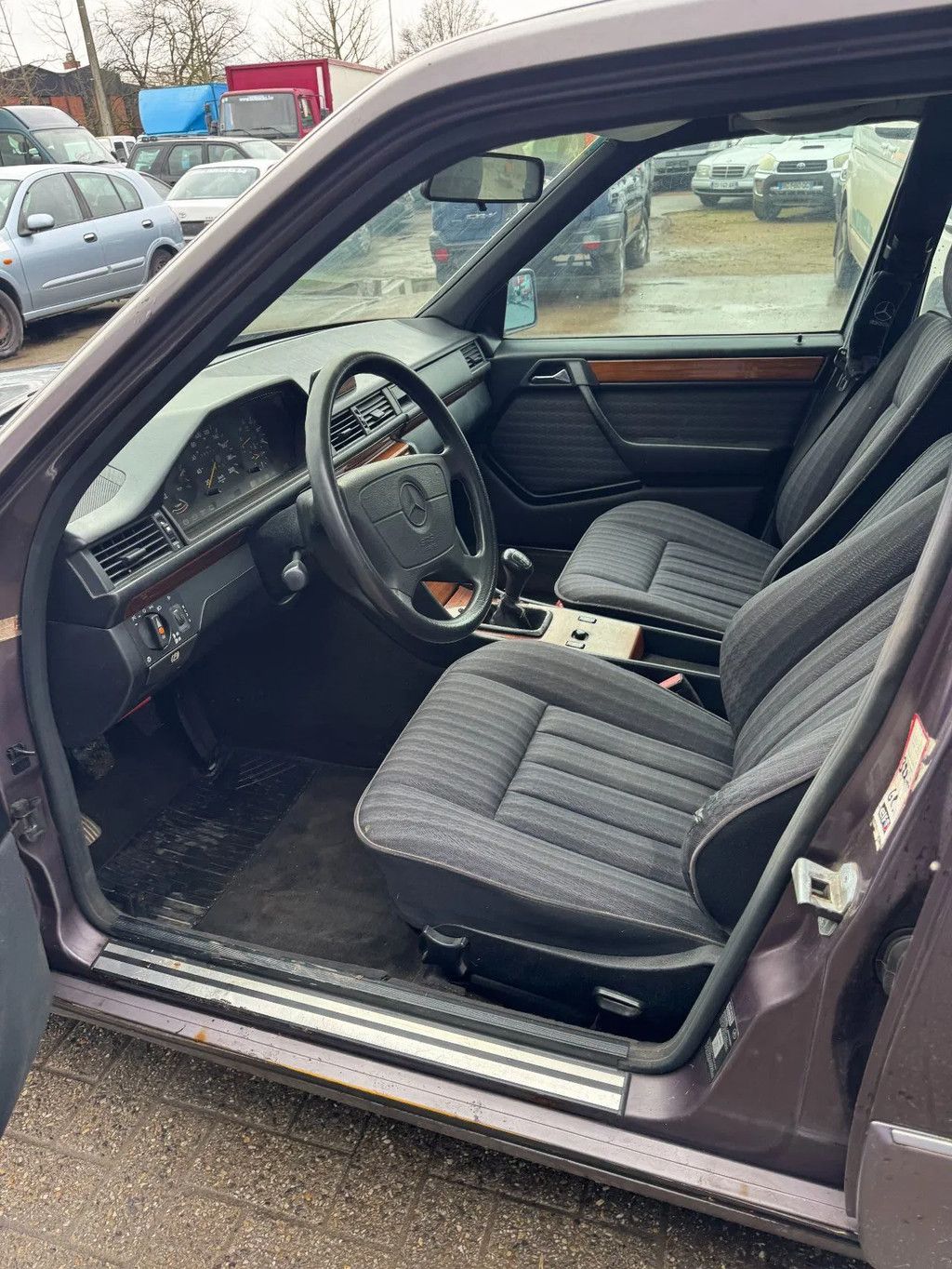 Mercedes-Benz 200-serie **250D-BELGIAN ORIGINE**