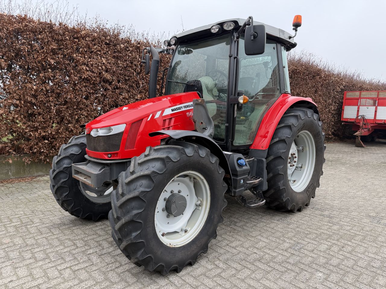 Massy Ferguson 5611 Dyna4