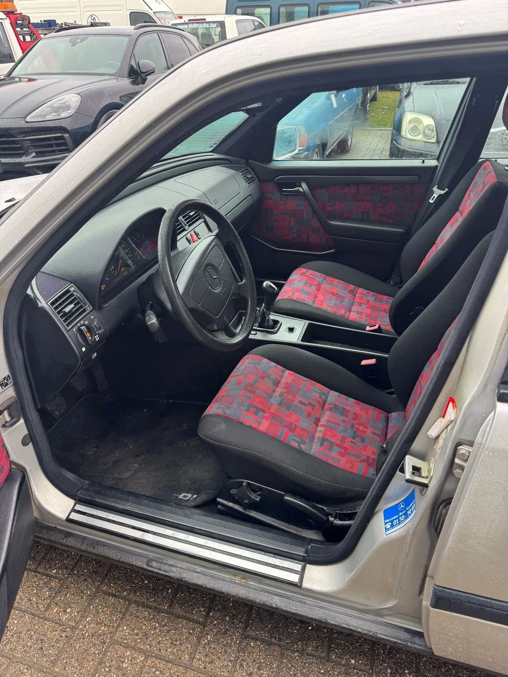 Mercedes-Benz C-klasse **C180-BELGIAN ORIGINE-AC**