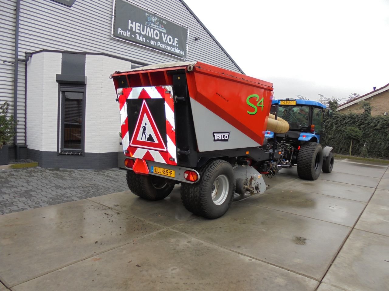 Trilo S4 veeg/zuig,klepelmaaier,verticuteer