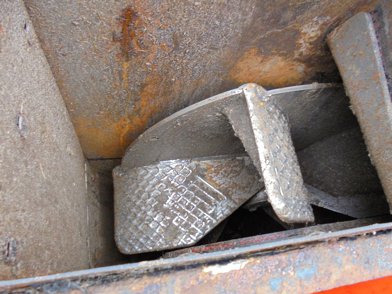 Trilo S4 veeg/zuig,klepelmaaier,verticuteer