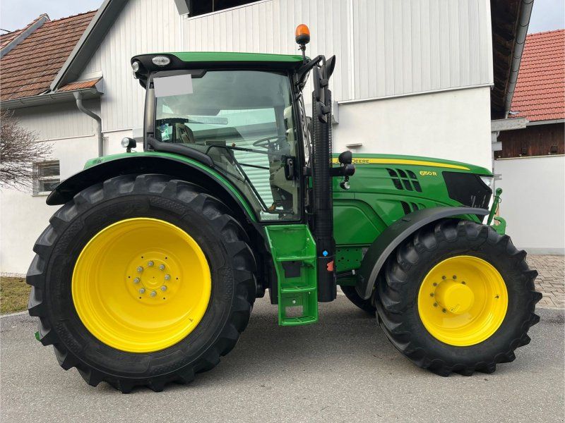 John Deere 6150R