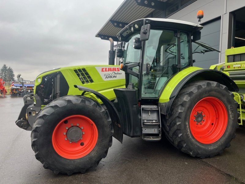 Claas Arion 620 CIS