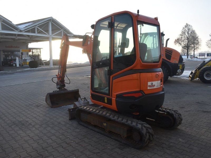 Kubota U27-4