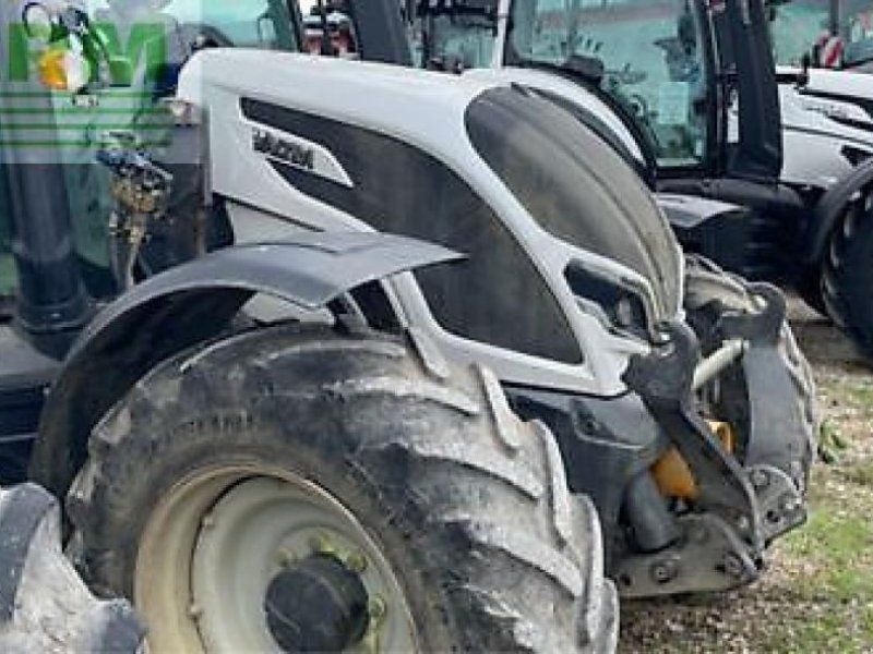 Valtra n135d