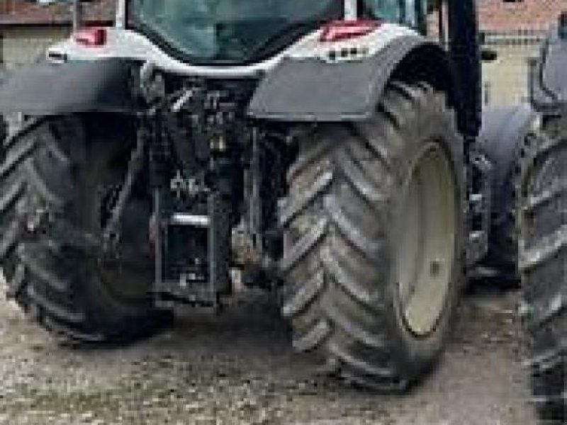 Valtra n135d