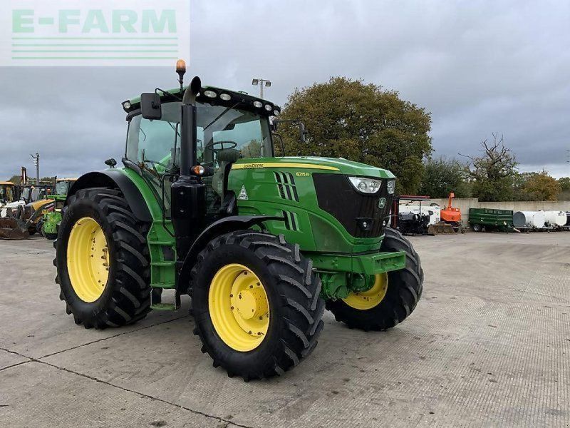 John Deere 6215r  (st24594)