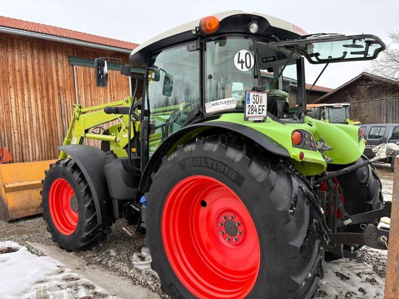 Claas Arion 420