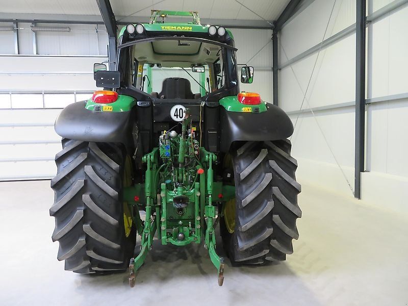 John Deere 6150M mit Stoll Industriefrontlader