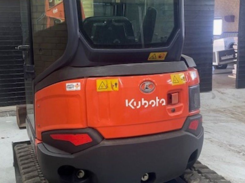 Kubota U27-4