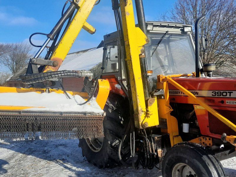 Massey Ferguson 390T Hi Line 12-12 med FM armklipper