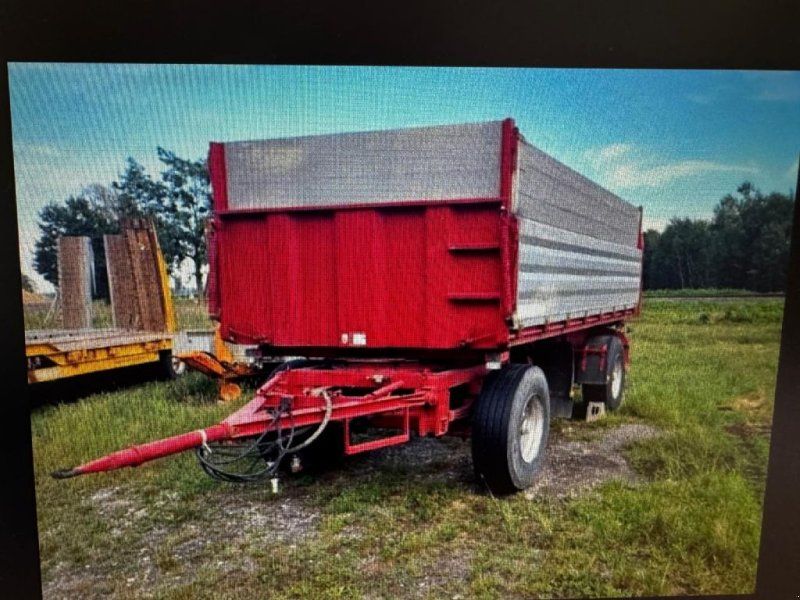 Schwarzmüller 3-Seiten-Kipper