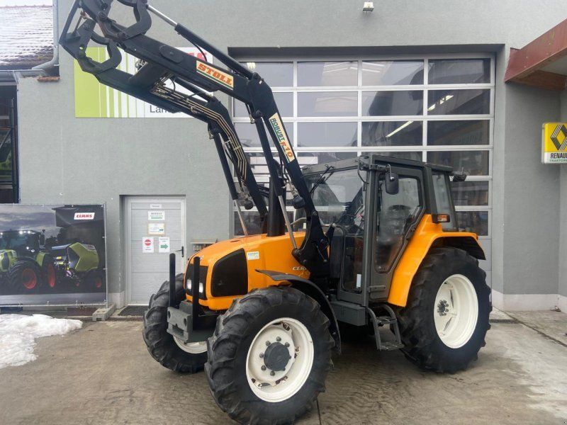 Renault Ceres 75 mit Stoll Frontlader, 40km/h