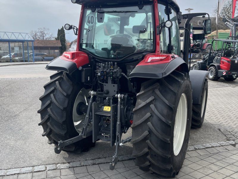 Valtra A85