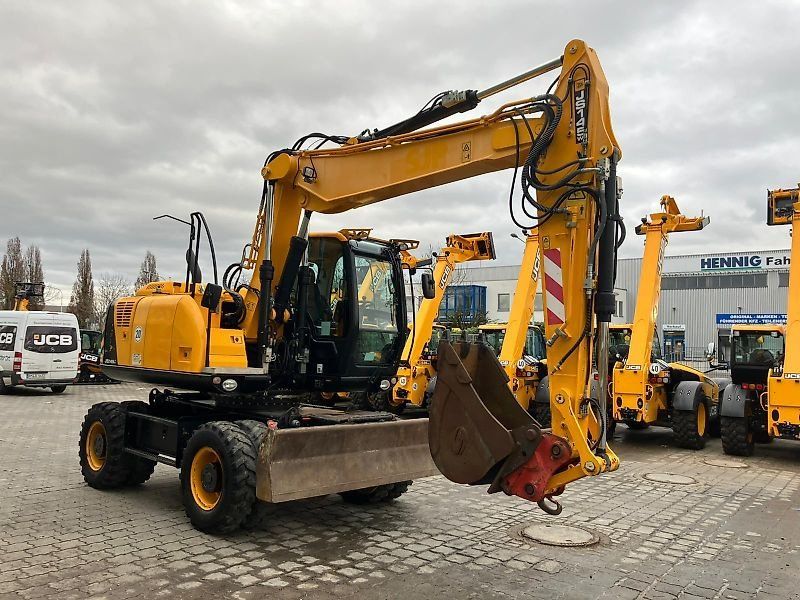 JCB JS145W PLUS