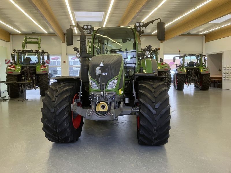 Fendt 724 S4 PROFI PLUS