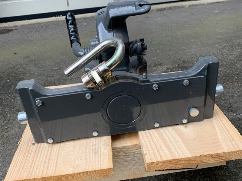 Sauermann Anhängekupplung 31,2er Schlitten, 38er Bolzen