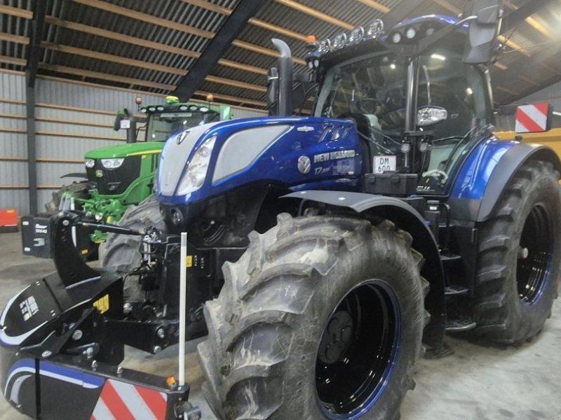 New Holland T7.300