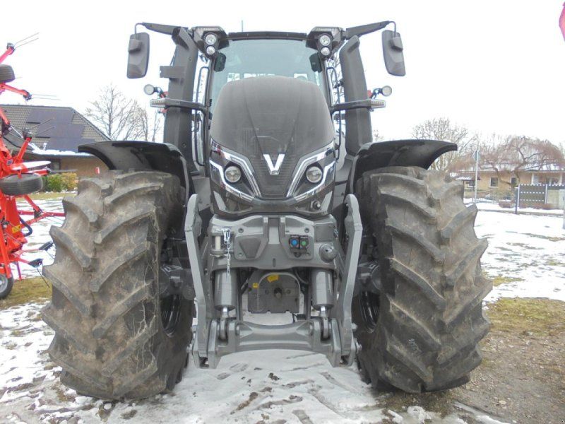 Valtra Q 245