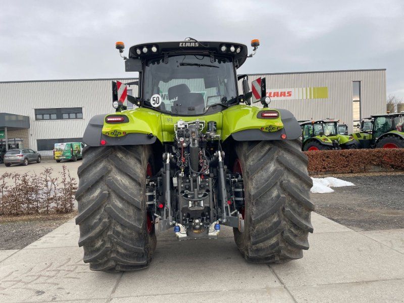 Claas Axion 870
