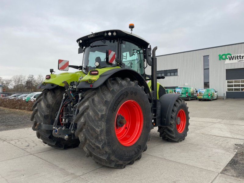 Claas Axion 870