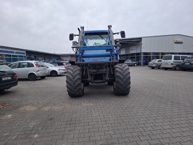 New Holland T6020 Elite