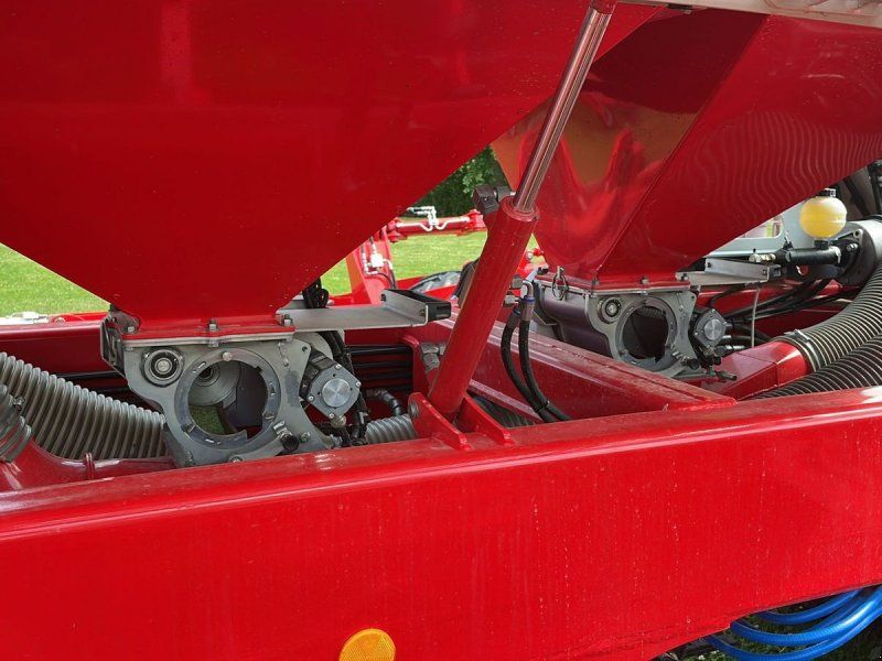 Pöttinger TERRASEM V 8000 D