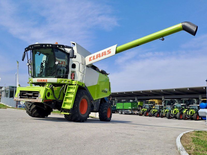 Claas LION 630 ALLRAD (er LION 600)