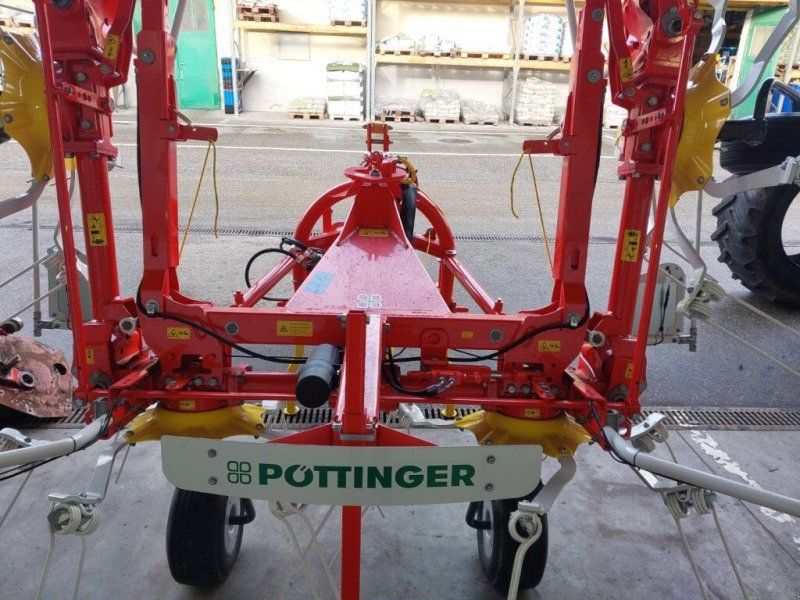 Pöttinger Zettkreisel HIT 6,69