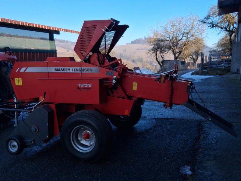 Massey Ferguson 1839