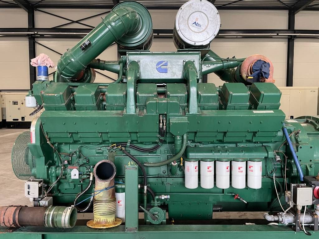 Cummins KTA-50-G1 - 919 kVA used generator - DPX-12657