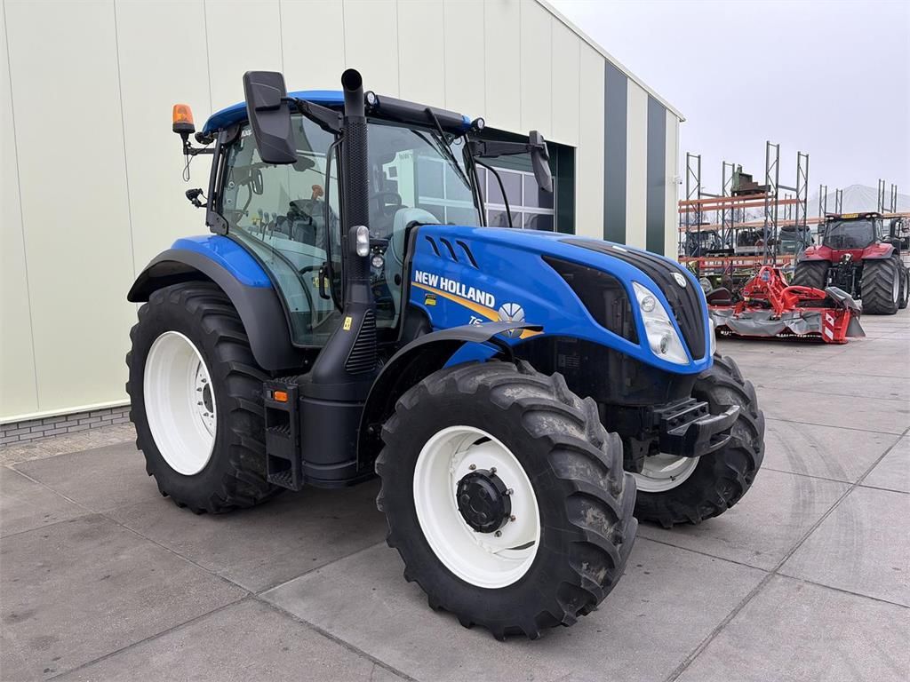 New Holland T6.155