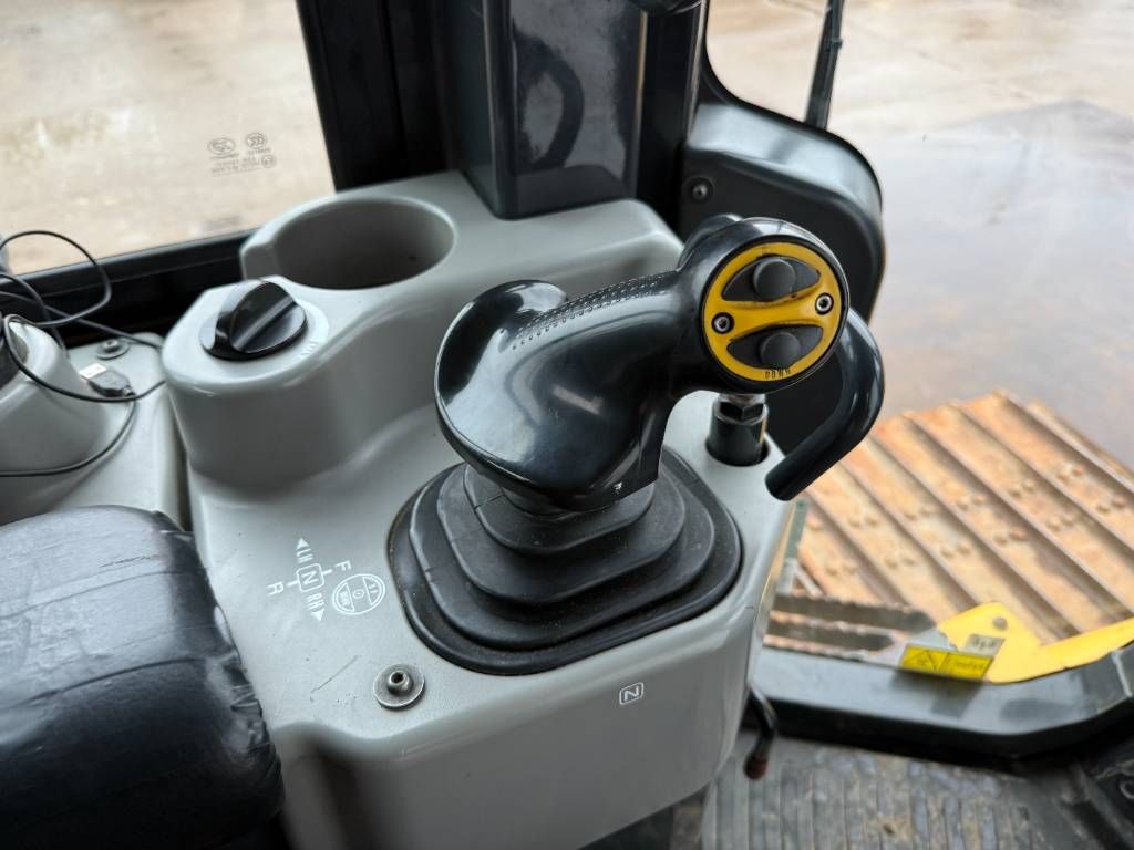 Komatsu D61PXi-24 - Folding Blade / Topcon GPS System