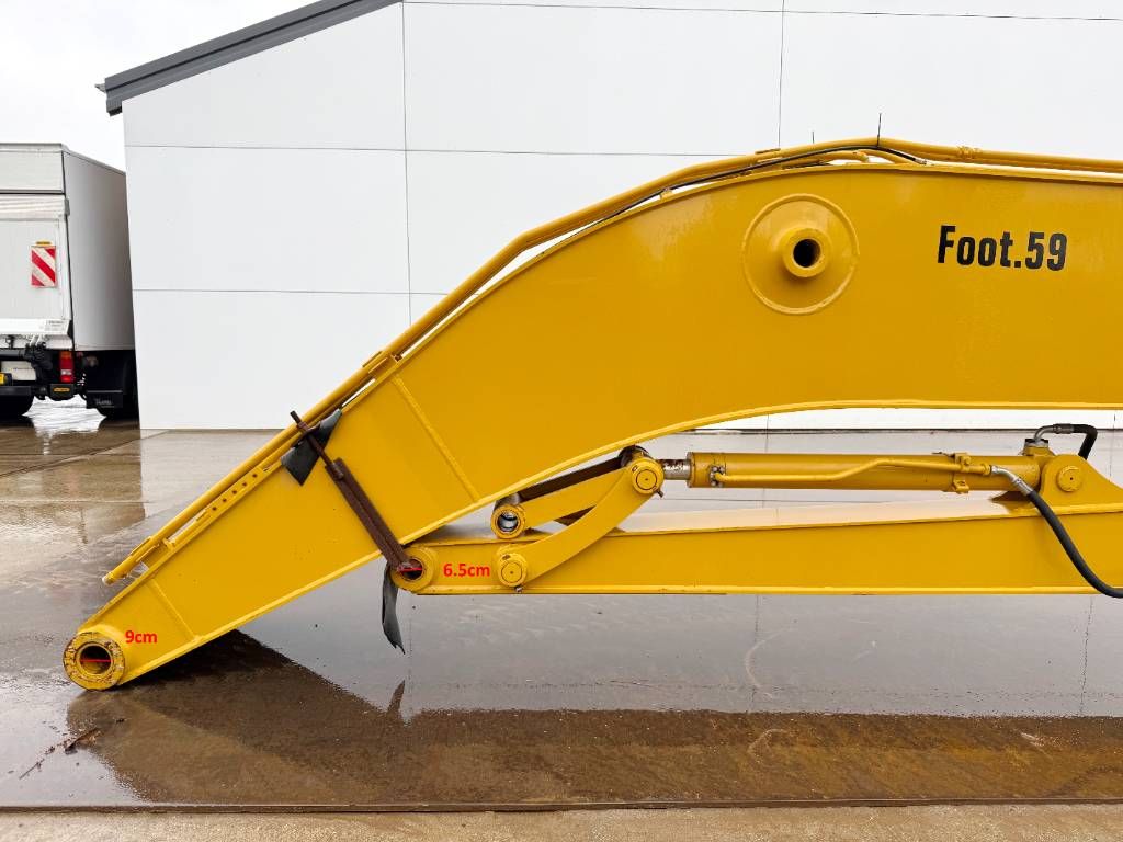 CAT Long Reach Attachments 18m - Fits to 20-25t